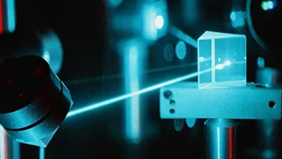 Važan napredak na polju vlaknastih lasera dopiranih tulijem velike snage